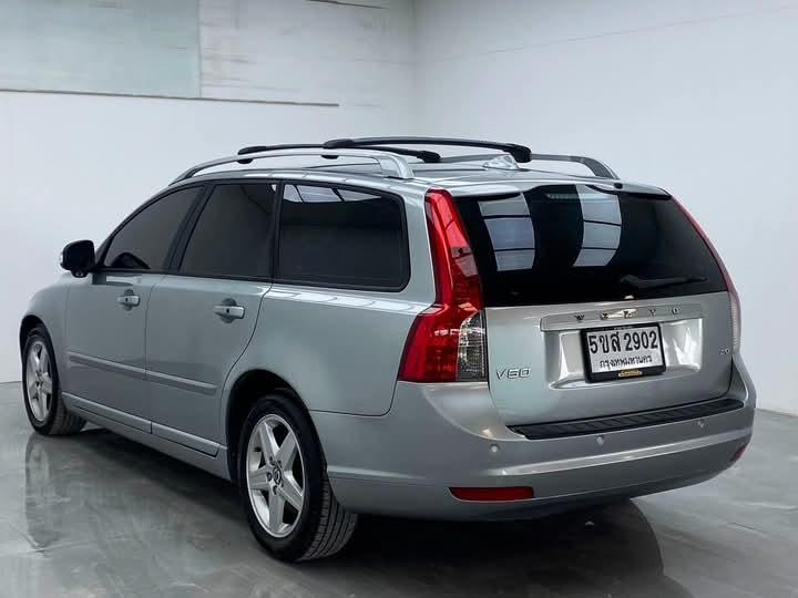 Volvo V50 สีเทา 3