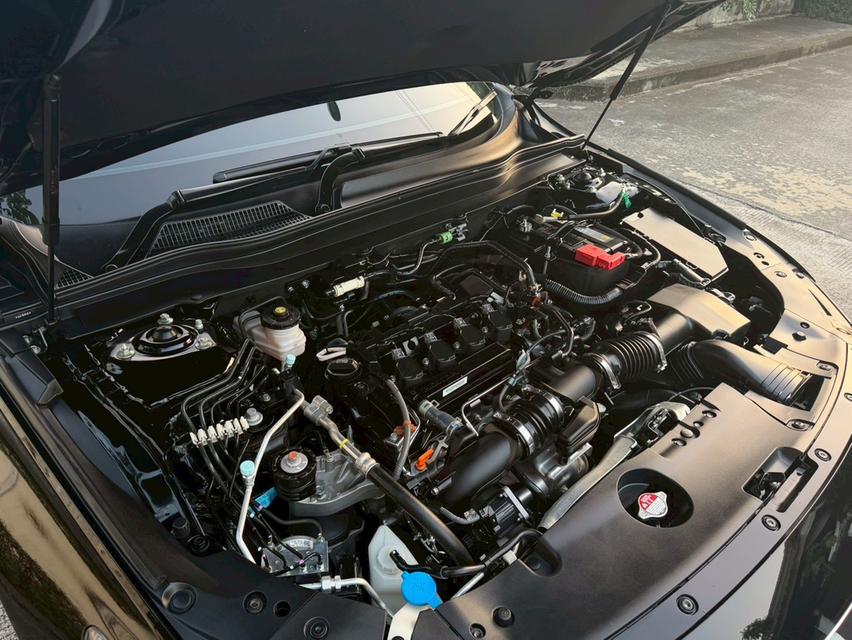 Honda Accord 1.5 Turbo EL ปี 2022Mileage 37,000 Km. รูปที่ 16
