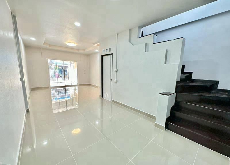 บ้านรีโนเวทพร้อมอยู่ 4