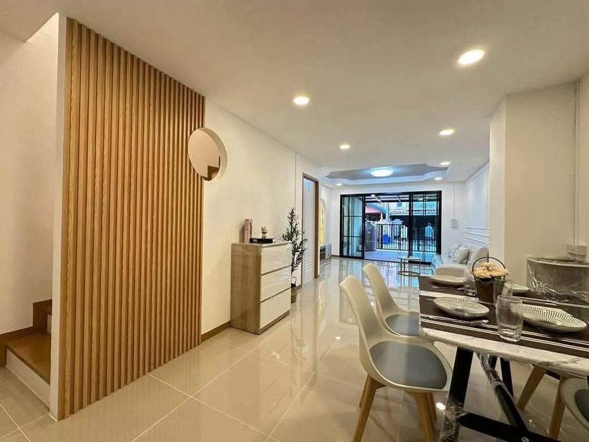🔥 ทาวน์เฮ้าส์ 2 ห้องนอน บางบัวทอง ราคาเพียง 1.55 ล้าน พร้อมเฟอร์!🏡 หมู่บ้านสิรารมย์ ถนนบ้านกล้วย–ไทรน้อย เนื้อที่ 16 ตร.ว. 11