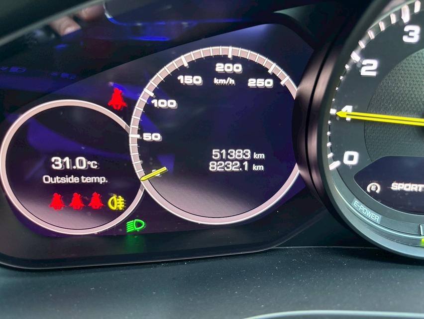 รหัสรถ KPV6474 2021 PORSCHE CAYENNE COUPE E - HYBRID สีดำ 6