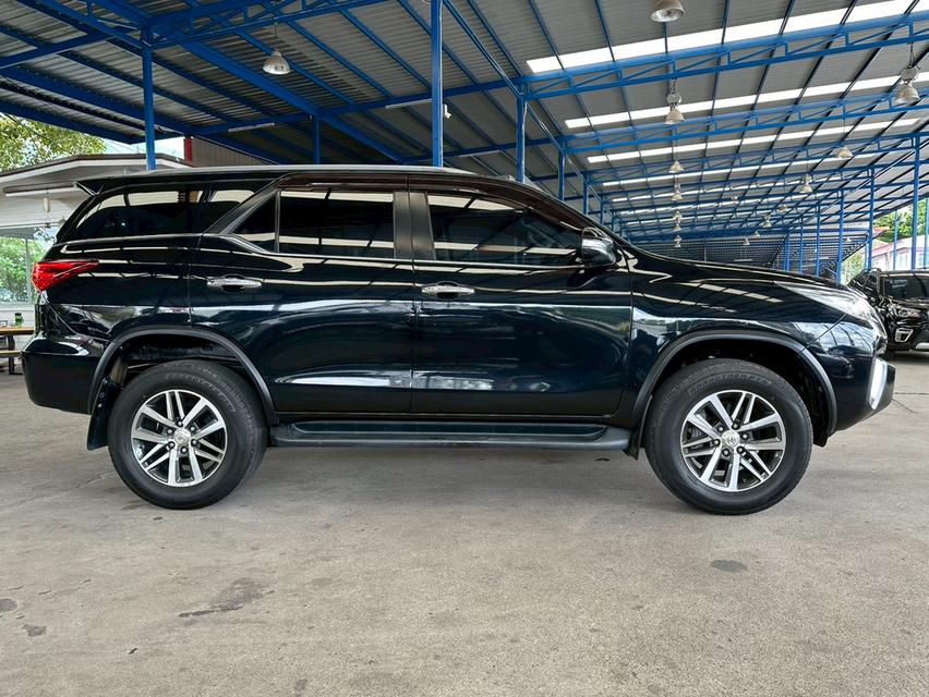 รถบ้าน สภาพดี Fortuner 2.8V (2WD)  15