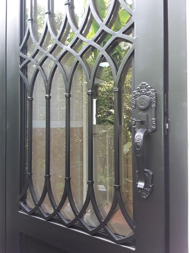 ประตูเหล็ก บานเดี่ยว ขนาด80x220cm รุ่นwave classic ในชุดประกอบด้วยอุปกรณ์ล็อคมือจับสามารถติดตั้งได้ทันที รวดเร็วฉับไว บริการส่งฟรี รูปย่อยที่ 2