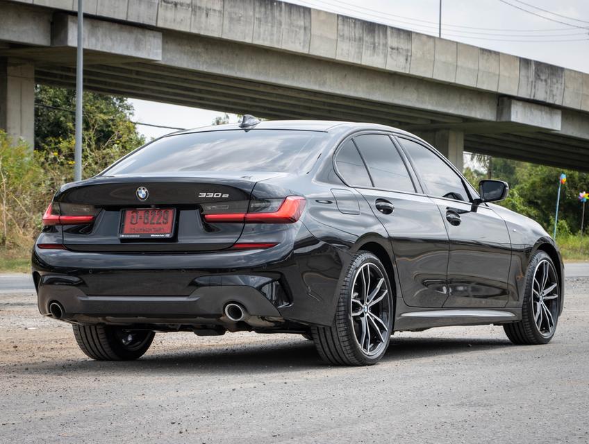 BMW 330E 2.0 M Sport ปี 2021 4