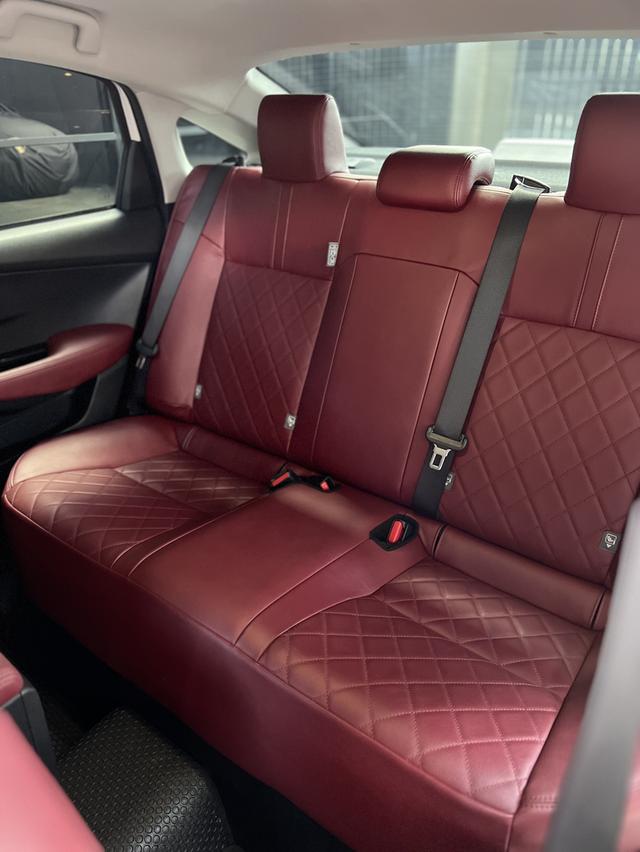 Toyota Yaris Ativ 10