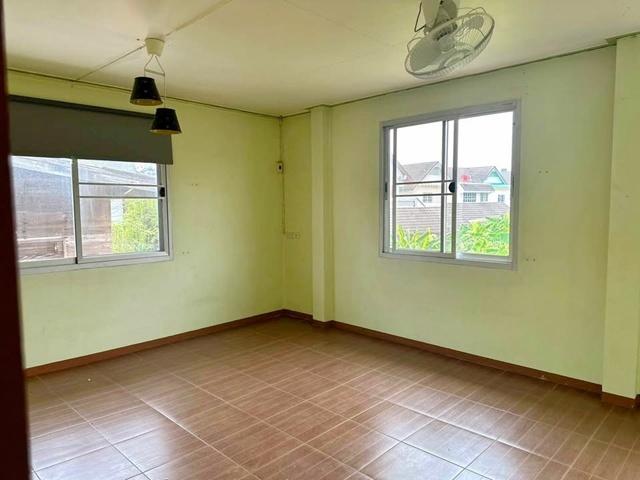 ตลาดอุดมสุข 300 ม รร.นานาชาติเบิร์คลีย์ 1.8 กม. 3 นอน 2 น้ำ . ทางด่วนสุขุมวิท60-68 BTSอุดมสุข 500ม. ให้เช่าบ้านเดี่ยว 2  2