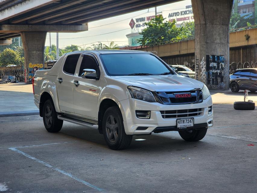 ขายรถ Isuzu D-max 2.5 Hi-Lander X-series Ddi VGS ปี 2015 สีขาว เกียร์ออโต้