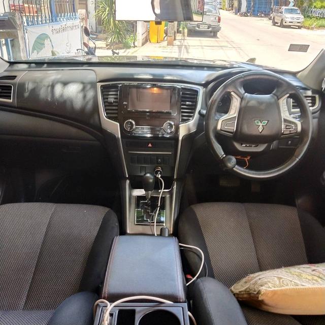 รถ Mitsubishi Triton กระบะ 4 ประตู 2 GLS ปี 2021 12