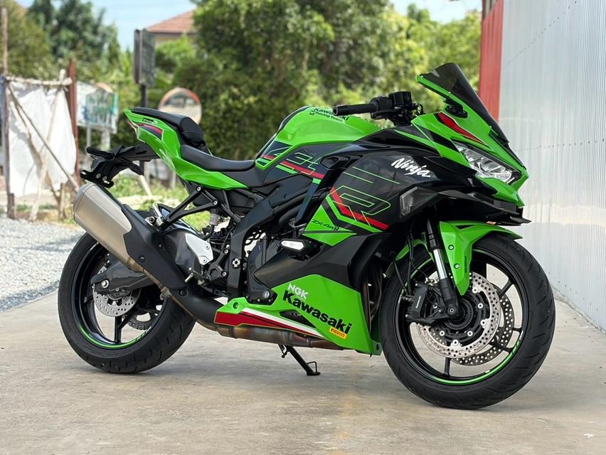 KAWASAKI ZX4R SE ปี 2023