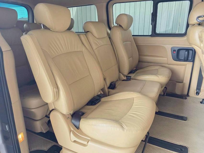 Hyundai H1 2.5Elite ปี19 12