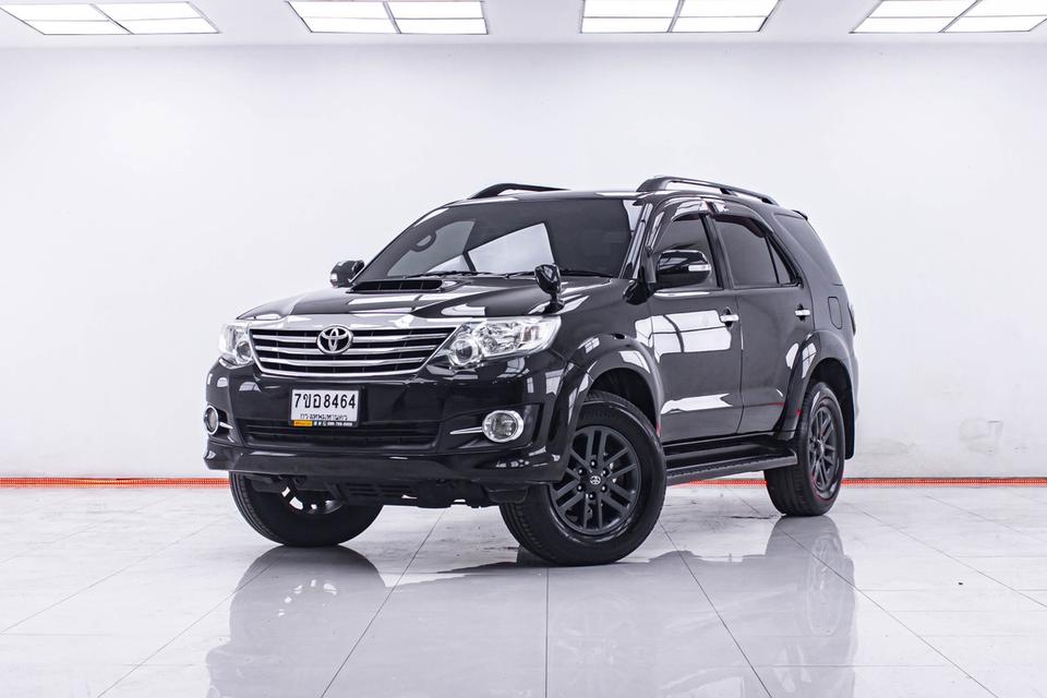 TOYOTA FORTUNER 2.5 V 2WD AT 2015PPV ยอดนิยม ทรงหล่อ ไมล์ 318,xxx