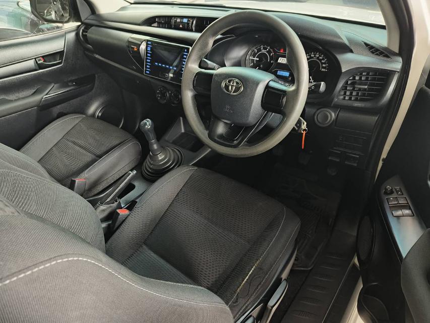 รูป Toyota Revo 2.4 Entry Smart Cab Z edition สีขาว ปี 2019 3