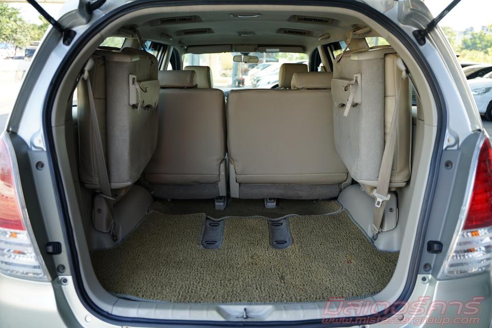 2011 TOYOTA INNOVA 2.0G 12