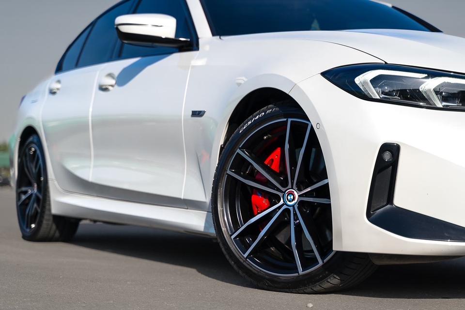 2023 แท้ MY BMW 330e M sport Lci ( Facelift ) 🎉 แรง คม แน่น เร้าใจ !!!