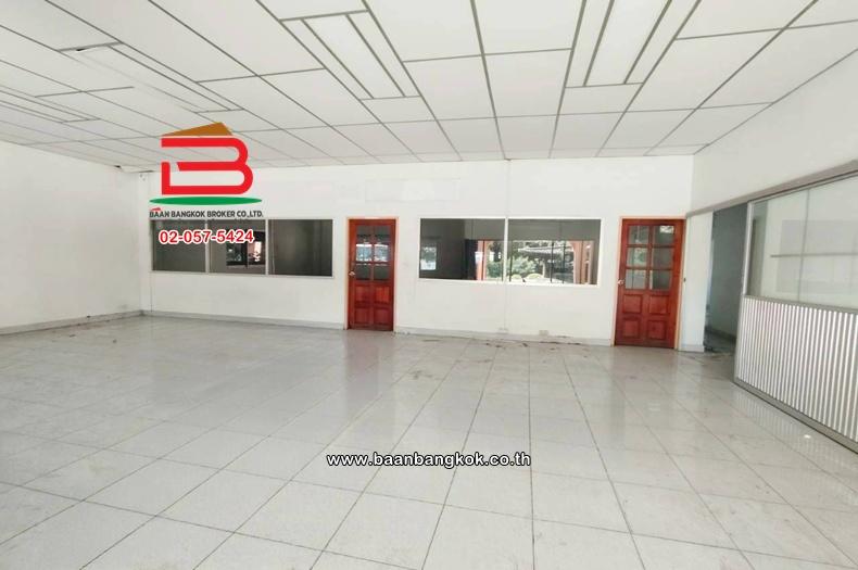 ที่ดินพร้อมสิ่งปลูกสร้าง เนื้อที่ 400 ตร.ว. ซอยนวลจันทร์ 56 ใกล้วัดนวลจันทร์ ถนนนวมินทร์ แขวงคลองกุ่ม เขตบึงกุ่ม 5