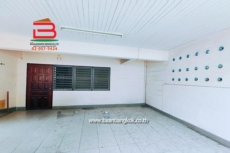 ทาวน์เฮาส์ หมู่บ้าน ปิ่นเจริญ 4 (ซอยนาวงประชาพัฒนา 17) เนื้อที่ 17.5 ตรว ถนนวิภาวดี แขวงสีกัน(บ้านใหม่) เขตบางเขน(ตลาดขวัญ) กรุงเทพมหานคร 3