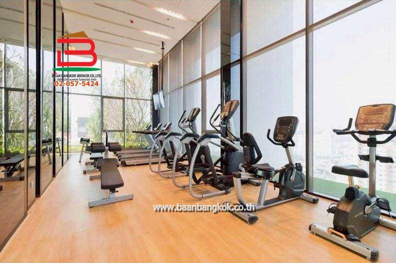 คอนโดมิเนียม 4