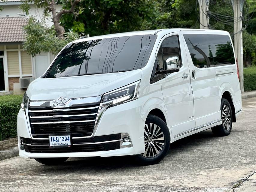 Toyota Majesty 2.8 Premiumปี: 2021 สี: ขาว เครื่อง: ดีเซล เกียร์: ออโต้  ไมล์: 7x,xxx