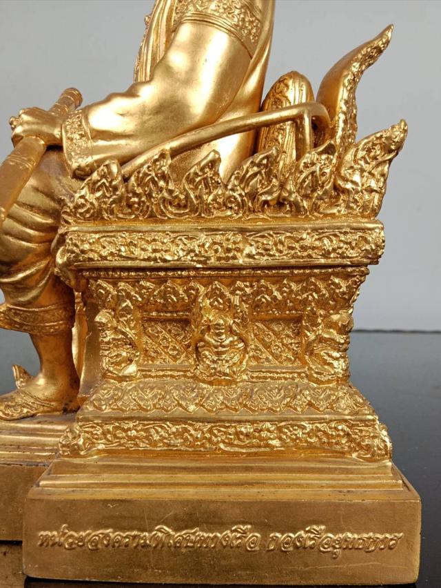 593.พระบรมรูปหล่อสมเด็จพระเจ้าตากสินมหาราช ทรงประทับนั่งบัลลังก์ รูปที่ 12