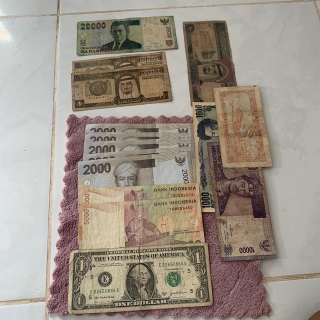 แบงค์ต่างประเทศ ใหม่เก่าสะสม