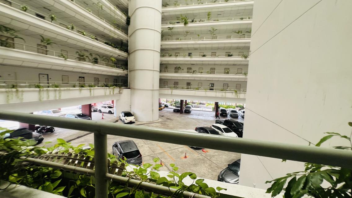 ขายด่วน! คอนโดทำเลดี ราคาคุ้มกว่าประเมิน Country Complex Tower C สรรพาวุธ บางนา 11