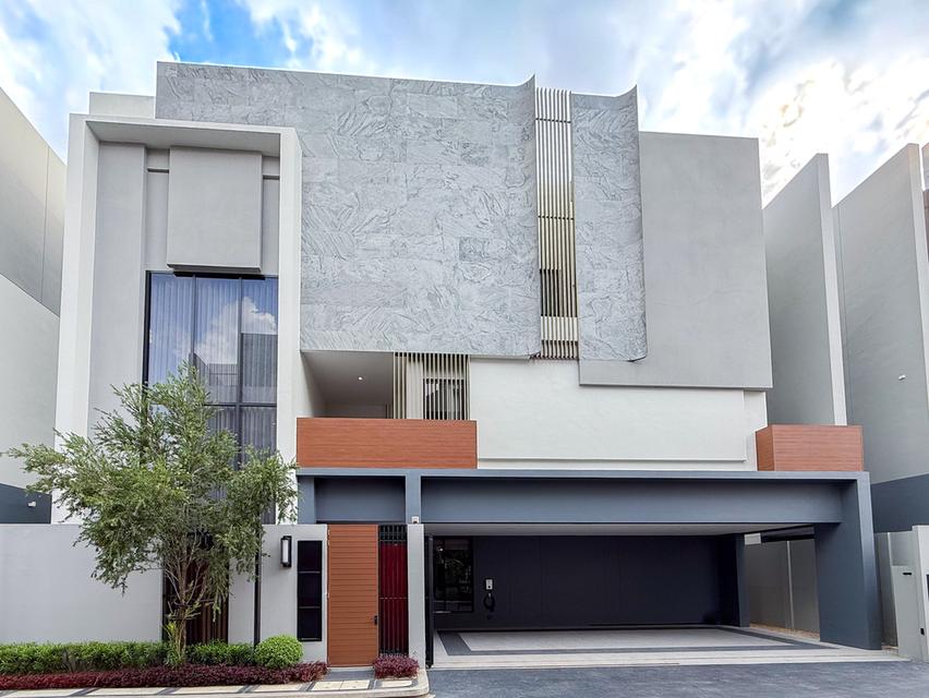 ขาย/ให้เช่า วิลล่าหรู 3 ชั้น BuGaan กรุงเทพกรีฑา (Sansiri Ultra Luxury) 540 ตร.ม. พร้อมลิฟต์ส่วนตัว โถงสูง 7 ม.
