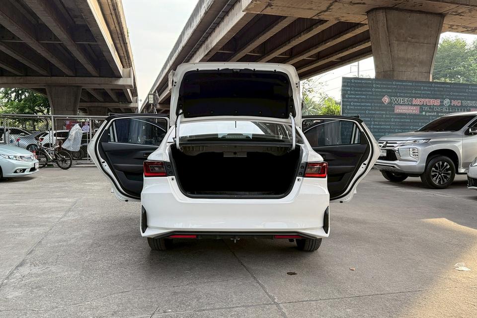 Toyota YARIS ATIV 1.2 Sport AT ปี 2024 รถสวยมือเดียว ไมล์น้อย 9