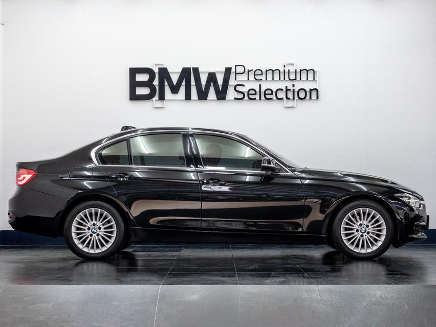 BMW (F30) -320d Luxury Line ปี2016 3