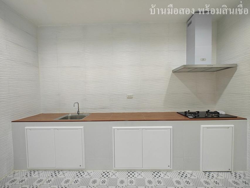 หมู่บ้านรัชธานี6 สายไหม 12