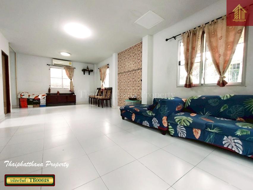 เอโทล มัลดีฟส์ ปาล์ม บางนา-วงแหวน 2