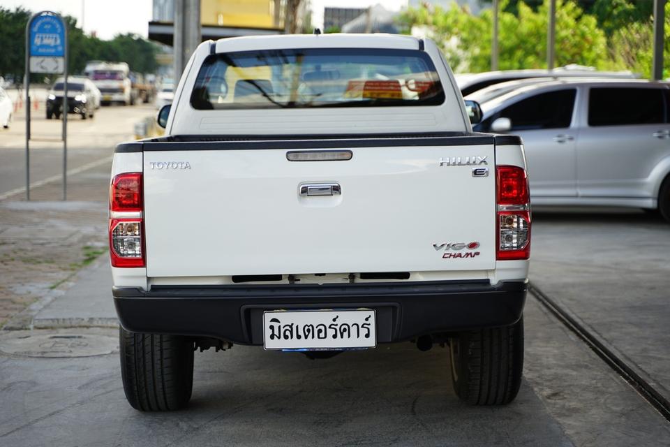 2015 TOYOTA VIGO 2.5E PRERUNNER 6