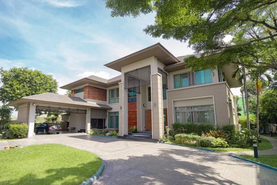 ขายบ้านเดี่ยวสวนหลวง ร.9 บ้านหลังใหญ่ที่ดิน 1 ไร่กว่า ถนนเฉลิมพระเกียรติ ร.9  เยื้องสวนหลวง บึงหนองบอน ทะลุกาญจนาภิเษก ออกบางนาตราด ศรีนครินทร์ 1