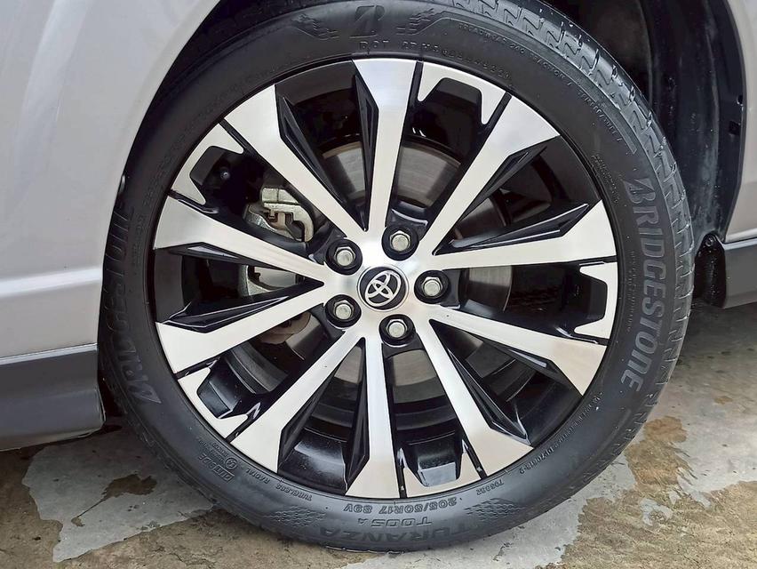 รหัสรถ6B814 โฉมรถปี22-ปัจจุบัน เกียร์AT เครื่องยนต์1,500 cc สีเทา น้ำมันเบนซิน เลขไมล์117,194 กม. ผ่อนเพียง9,093 บาท รูปที่ 5