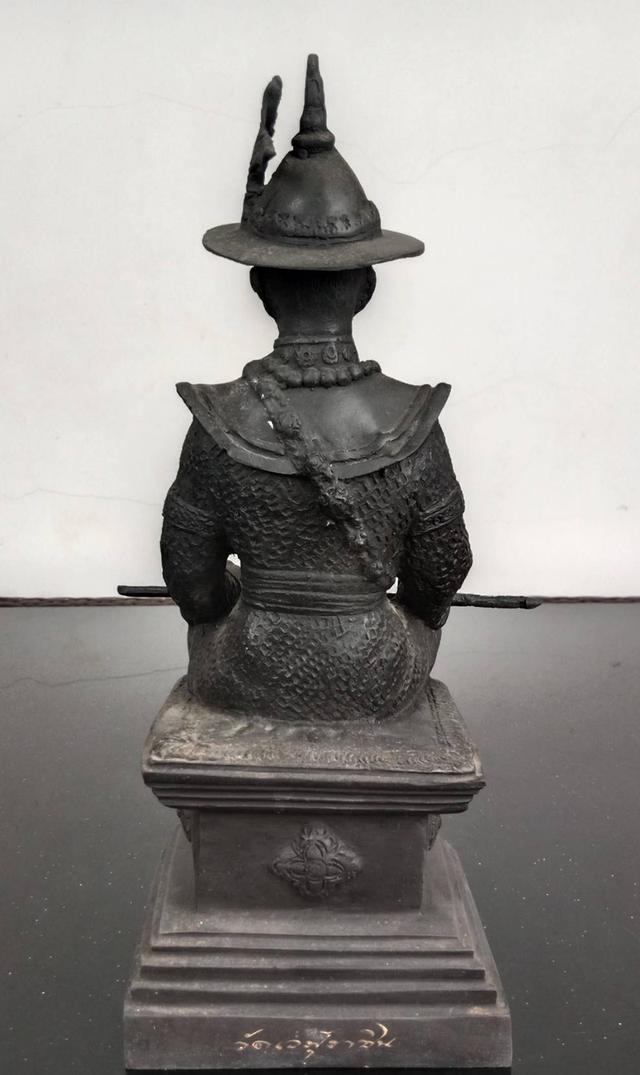 608.พระบรมรูปหล่อสมเด็จพระเจ้าตากสินมหาราช ทรงประทับนั่งบัลลังก์ 12