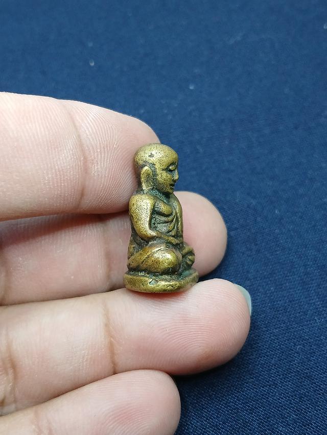 หลวงพ่อเงิน วัดบางคลาน 4