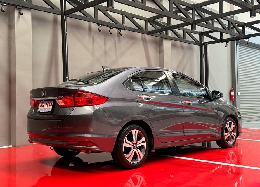 2017 HONDA CITY 1.5 SV รถสภาพสมบูรณ์ พร้อมใช้งาน รถวิ่งน้อย เข้าศูนย์ตรงระยะ ไม่เคยมีอุบัติเหตุครับ