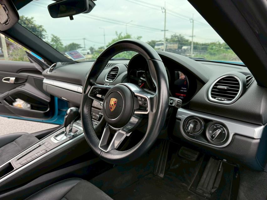 Porsche #718 Cayman สี Miami Blue ปี 2018 6