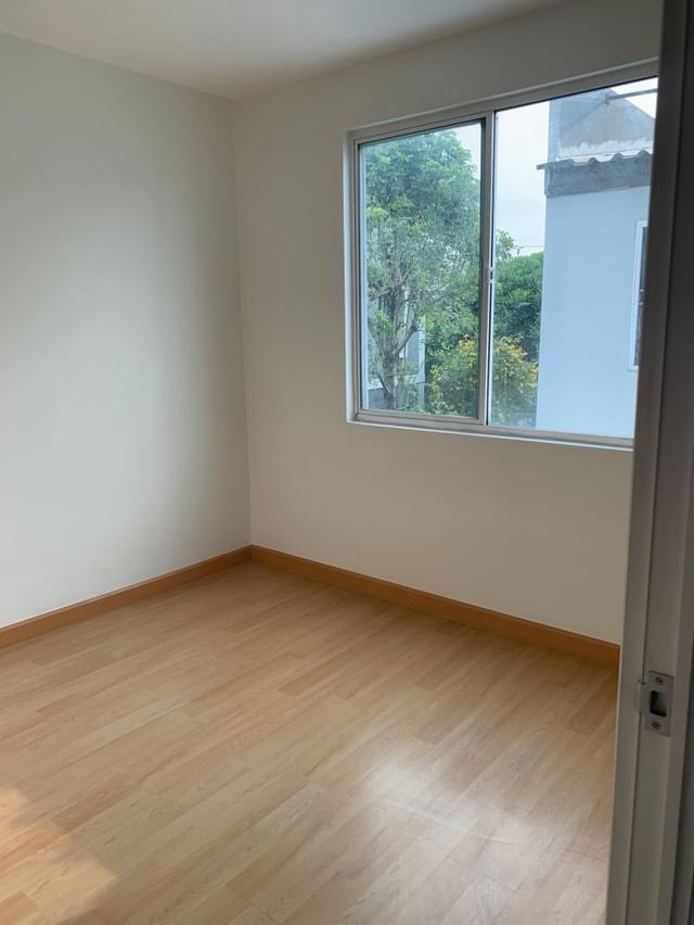 ขายทาวน์เฮาส์ 2 ชั้น,เนื้อที่ 25 ตรว. หมู่บ้านอารียา เดอะคัลเลอร์ เฟส 2 ถนนสุเหร่าคลองหนึ่ง 15 แขวงบางชัน เขตคลองสามวา จังหวัดกรุงเทพมห 10