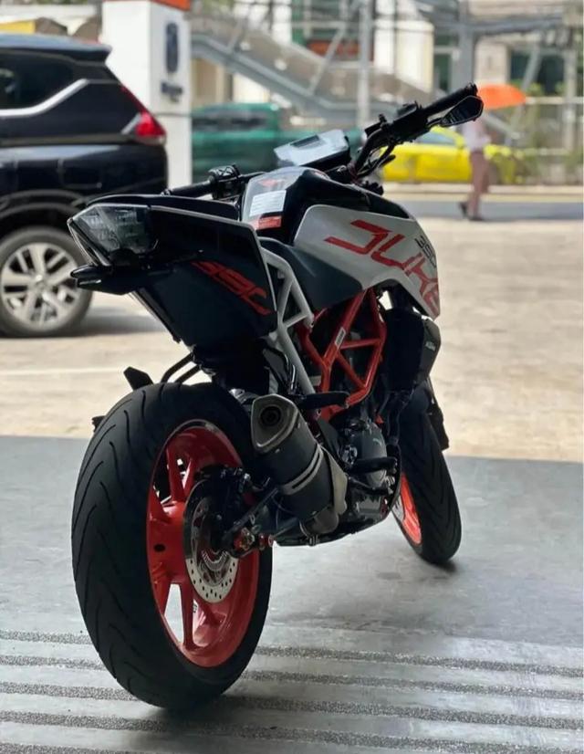 มอเตอร์ไซค์สภาพนางฟ้า KTM Duke 390 4