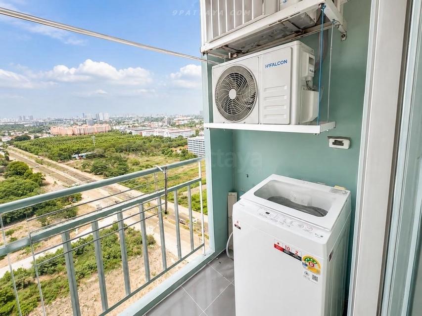 For Sale — Studio Condo at Lumpini Seaview JomtienStudio condo for sale at Lumpini Seaview Jomtien, located on a high floor with sea and city views. 10