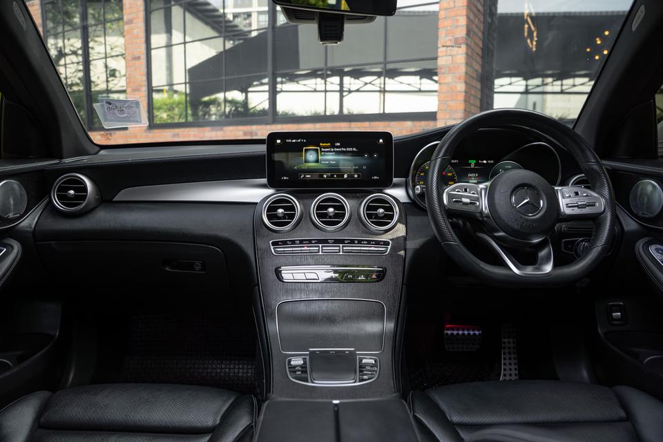 [NEW] “Mercedes-Benz GLC300e AMG 4matic Dynamic” ปี 2020 3