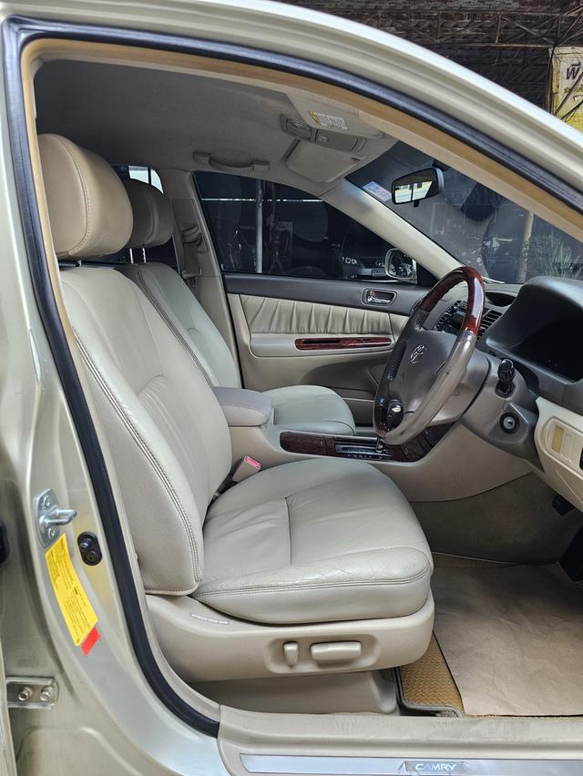 TOYOTA CAMRY 2.4 Q ปี 04 AT 7
