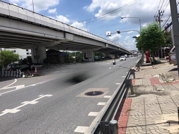 ขายอาคารพาณิชย์ 3 ชั้น พหลโยธิน ซ.64 พื้นที่ 50 ตร.ว. ใกล้อนุสรณ์สถานแห่งชาติ ถ.พหลโยธิน โทร 083-499-6425 11