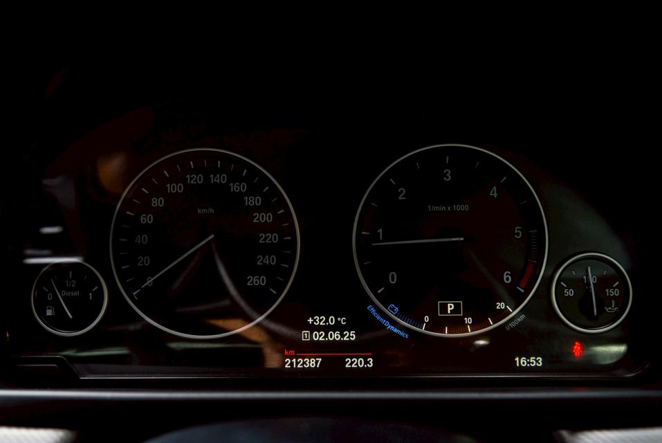 รหัสรถ CBL7124 BMW 520D M-Sport AT 2016 18