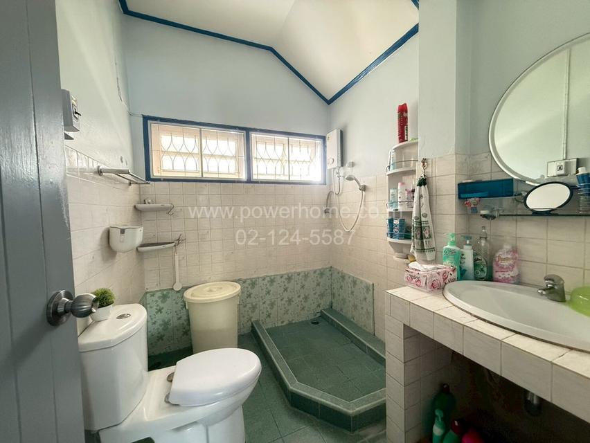 บ้านกฤษดานคร 16 ถนนบรมราชชนนี แขวงศาลาธรรมสพน์ เขตทวีวัฒนา กรุงเทพมหานคร 19