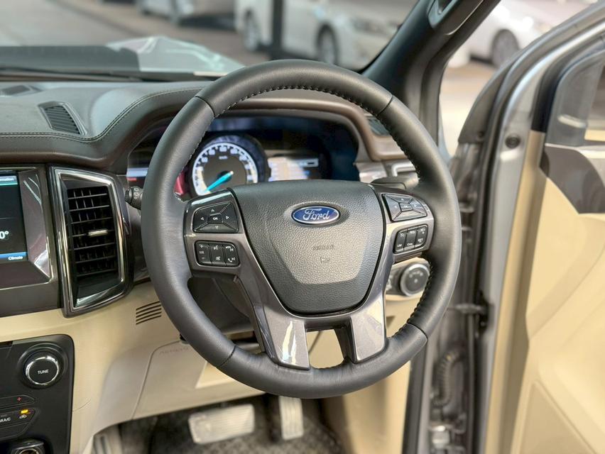 FORD EVEREST 3.2 Titanium+ 4WD ปี 2016 รูปที่ 6