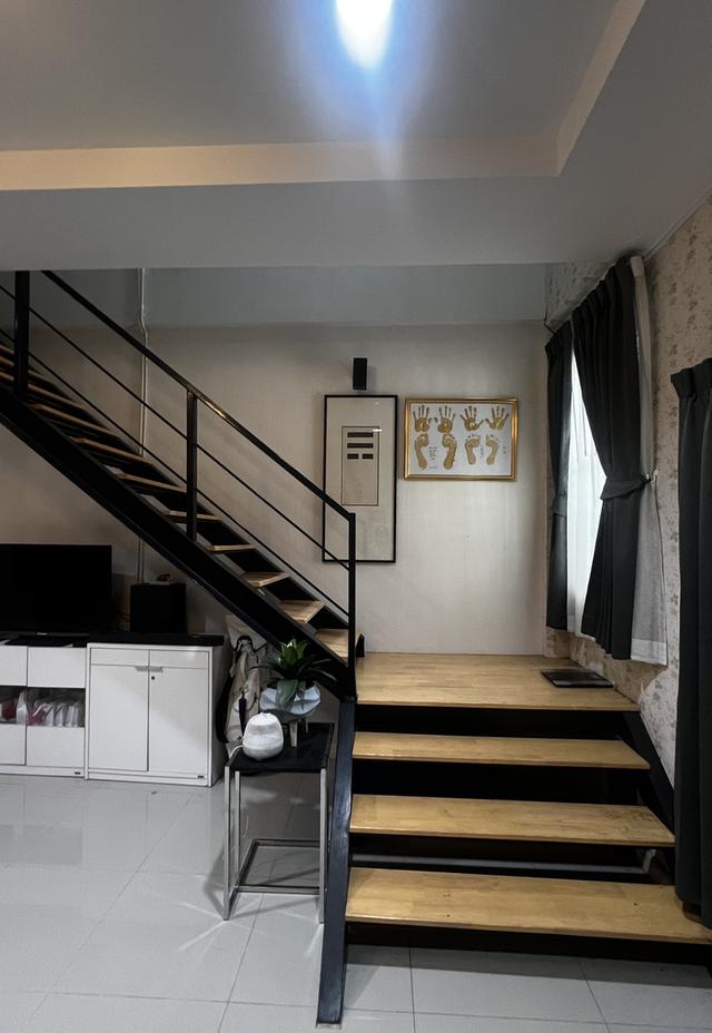 ขายบ้านทาวน์เฮาส์ 2 ชั้น สไตล์โมเดิร์น 6