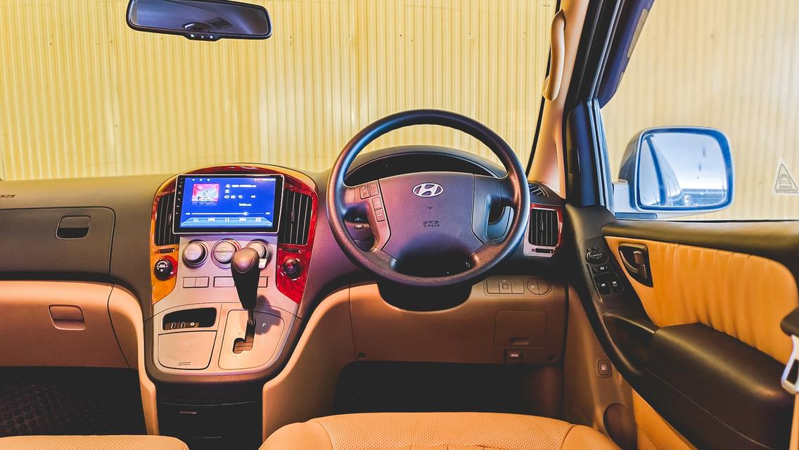 HYUNDAI H1 2.5 DELUXE A/T ปี 2011 รูปที่ 7