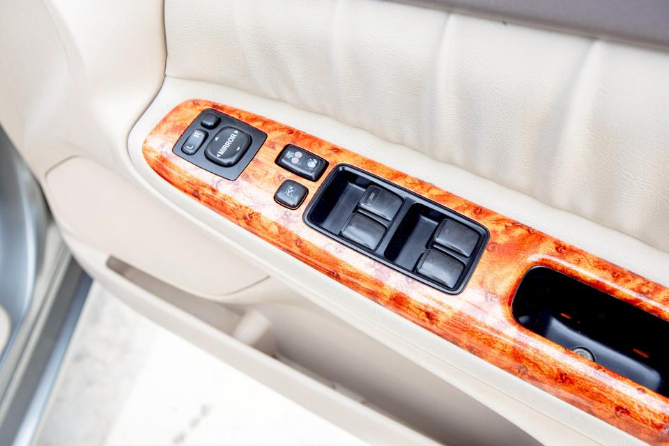 Toyota Camry 2.4Q สีเทา ปี 2004 สวยเดิม ออฟชั่นเต็ม 18