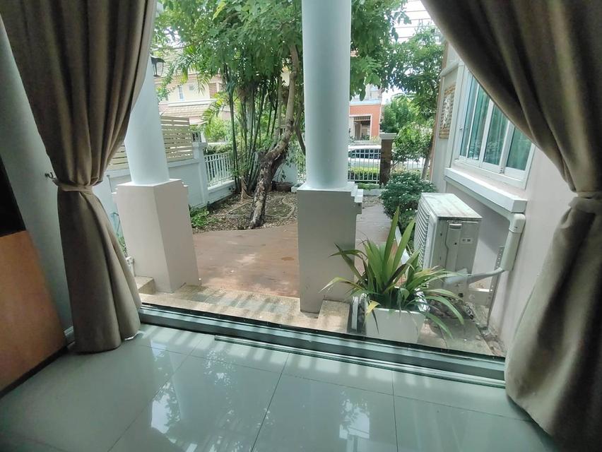 ให้เช่าบ้านเดี่ยว 2ชั้นเนื้อที่ 60ตร.ว พื้นที่ใช้สอย 200ตร.ม 3ห้องนอน 3ห้องน้ำ เฟอร์ครบ ถนนเฉลิมพระเกียรติ ร.9 สวนหลวง ร.9  ราคาเช่า 35,000 บ/ด 2